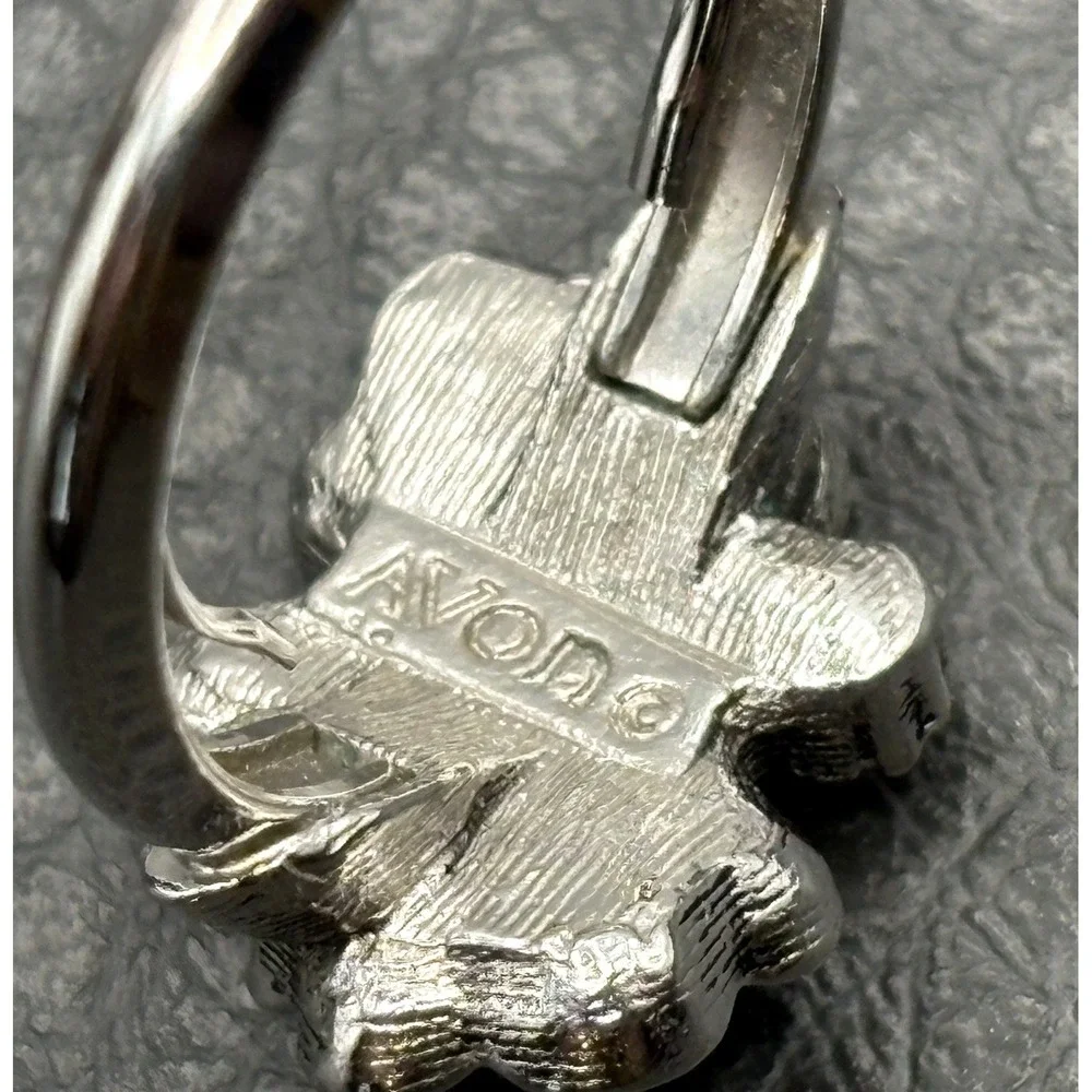 Avon this charming